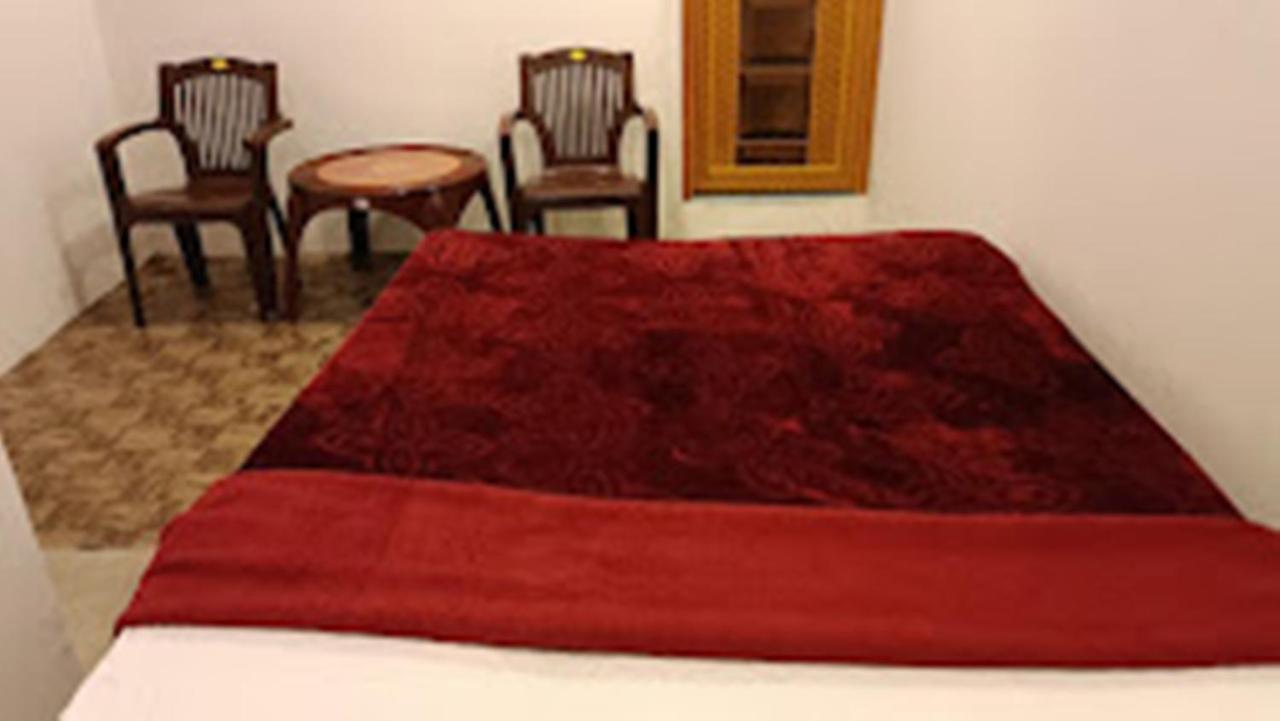 Hotel Paradise Inn Nagaon  Екстериор снимка